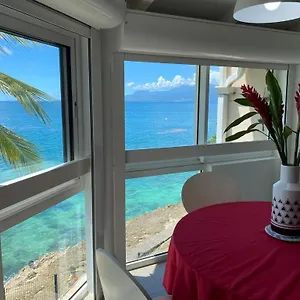 https://studio-en-duplex-face-a-la-mer.comcaribbean.com