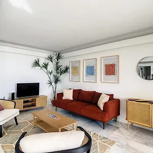 the-cloudy-bay-apartment-by-mhm.madeira-islandshotels.com/