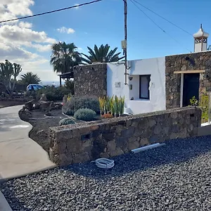https://apartamento-con-terraza-y-jardn.in-canary-islands.com